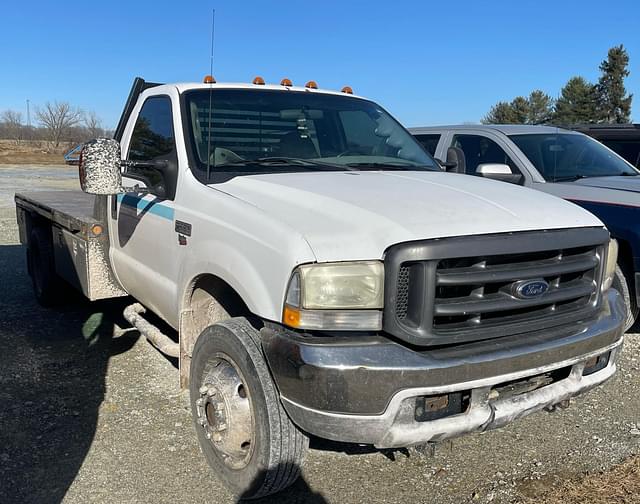 Image of Ford F-550 equipment image 1