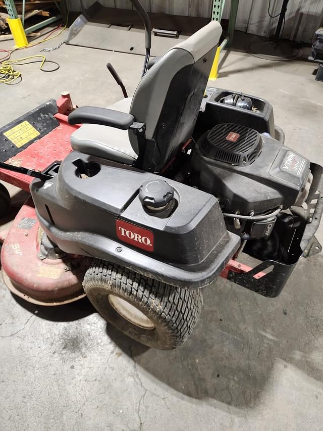 Image of Toro Timecutter SS5425 equipment image 3