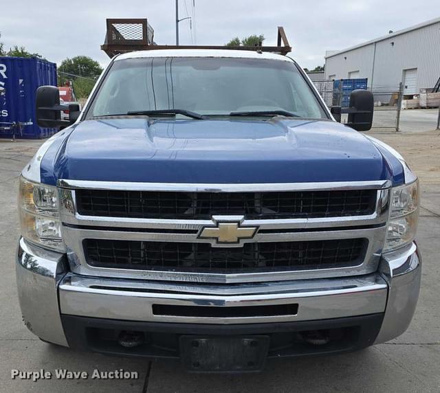 Image of Chevrolet 2500HD equipment image 1