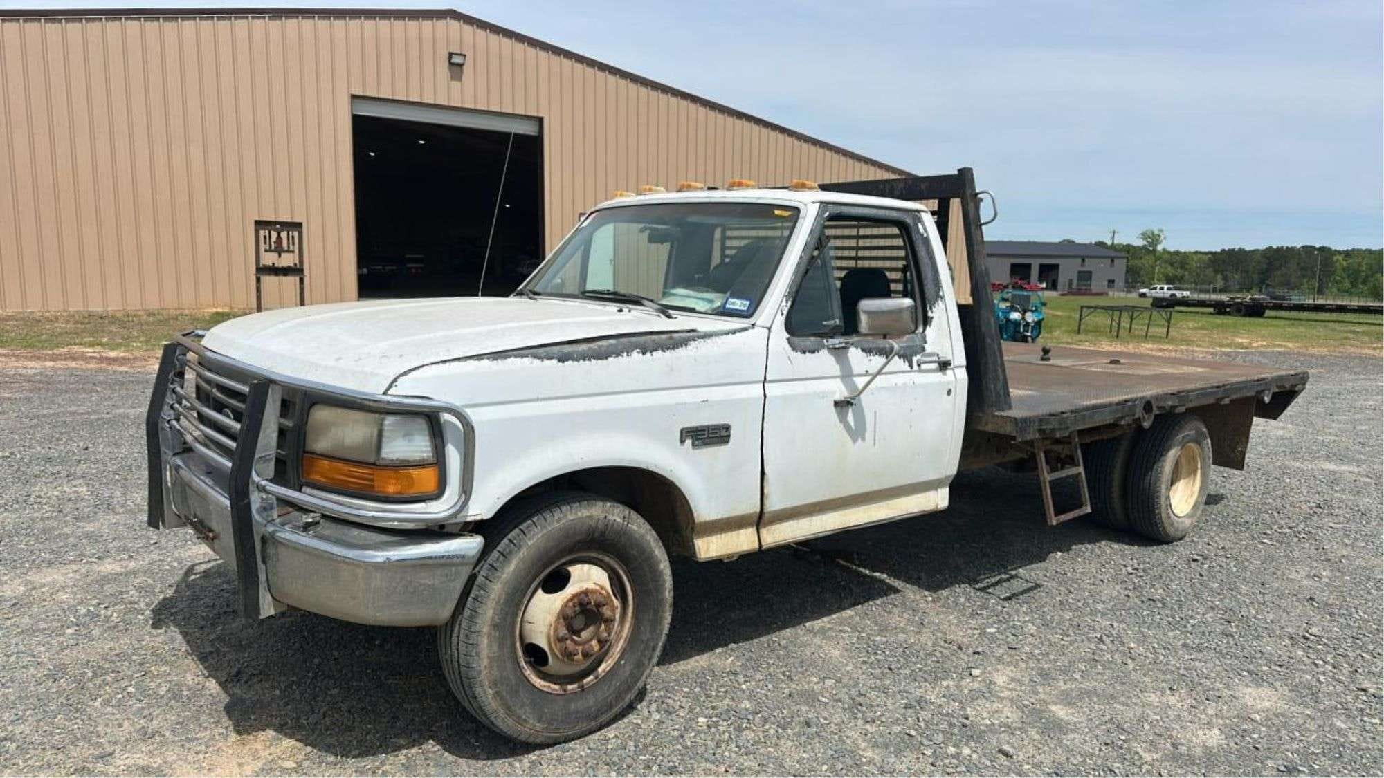 1994 Ford F-350 Equipment Image0