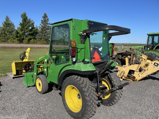 Image of John Deere 2038R equipment image 2