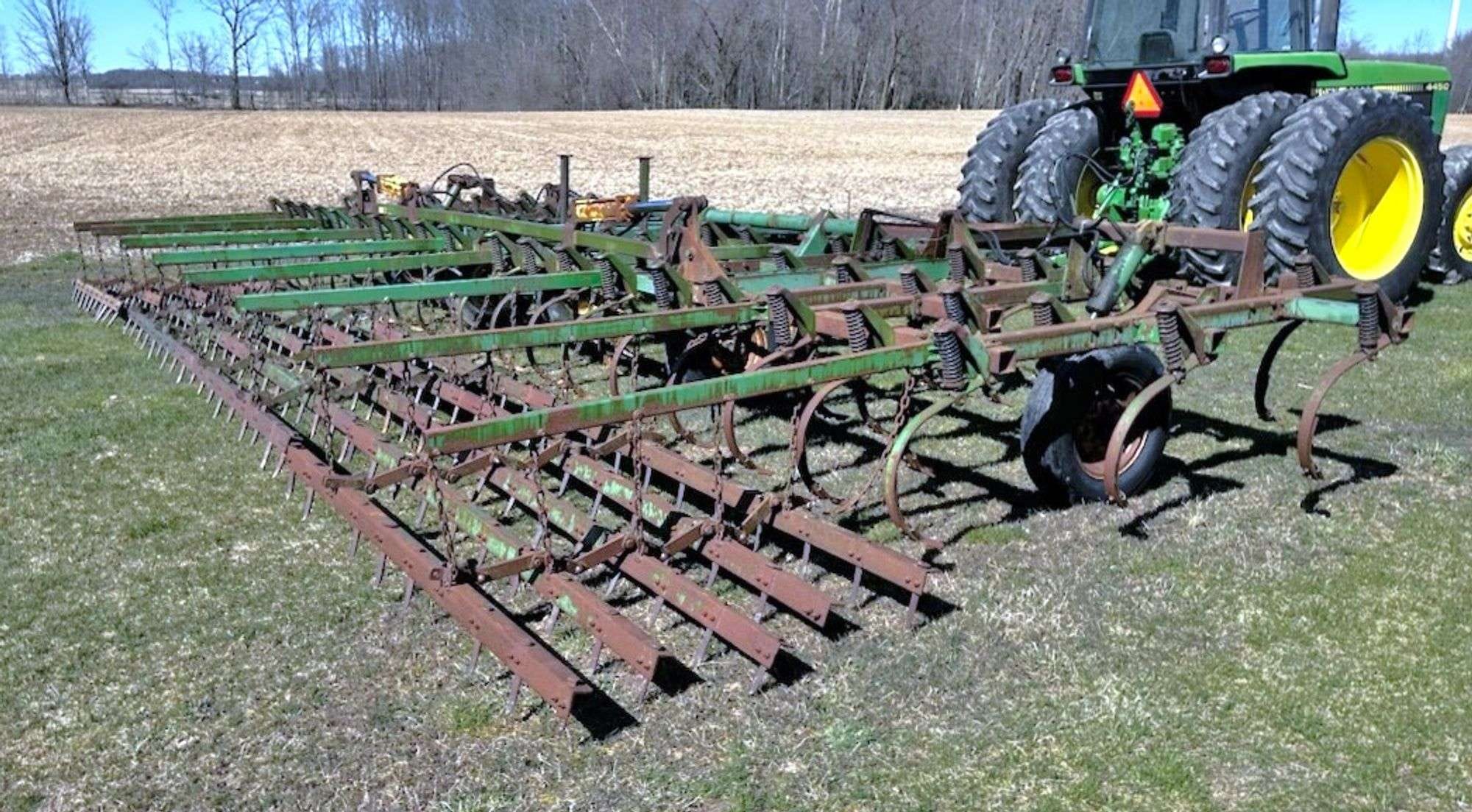 John Deere 1010 Equipment Image0