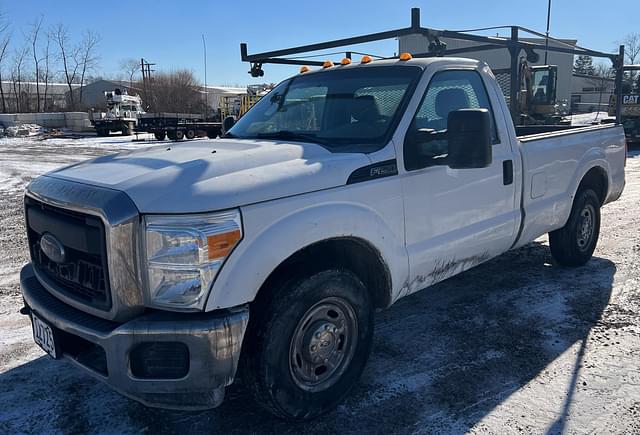 Image of Ford F-250 equipment image 2