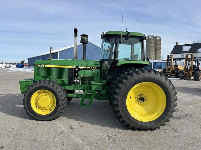 Image of John Deere 4755 equipment image 1