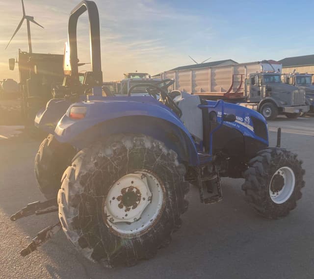 Image of New Holland PowerStar 75 equipment image 2