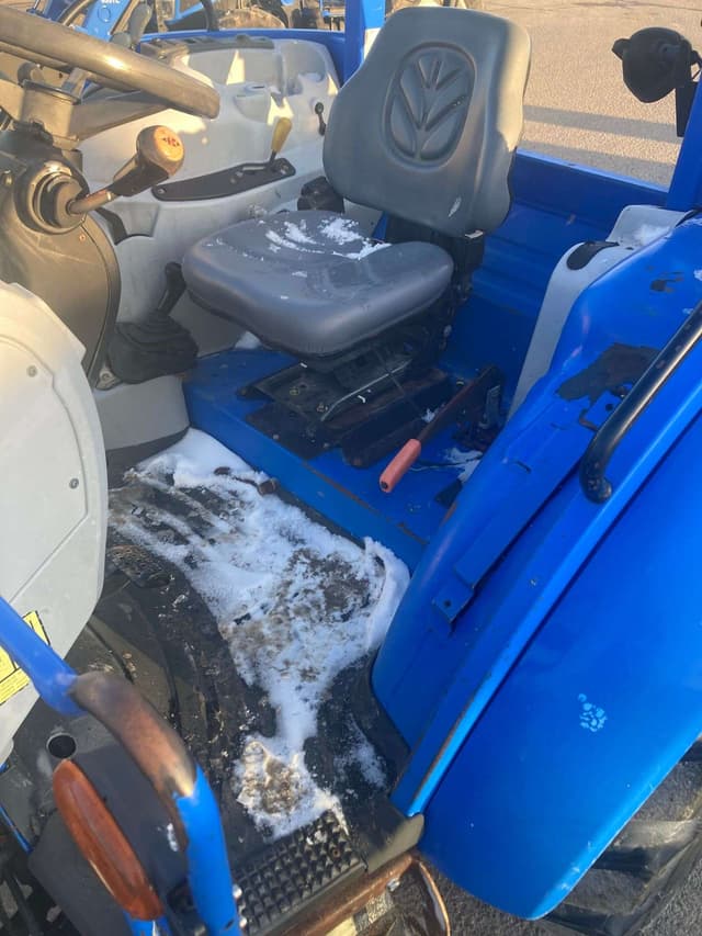 Image of New Holland PowerStar 75 equipment image 4