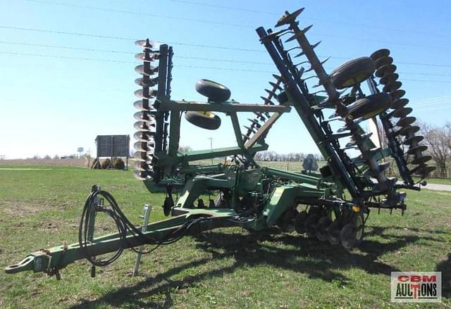 Image of John Deere 630 equipment image 1