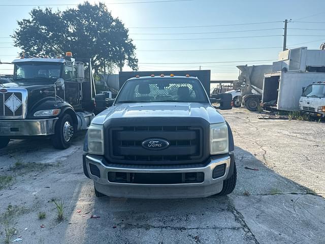 Image of Ford F-450 equipment image 1