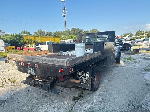 Image of Ford F-450 equipment image 4