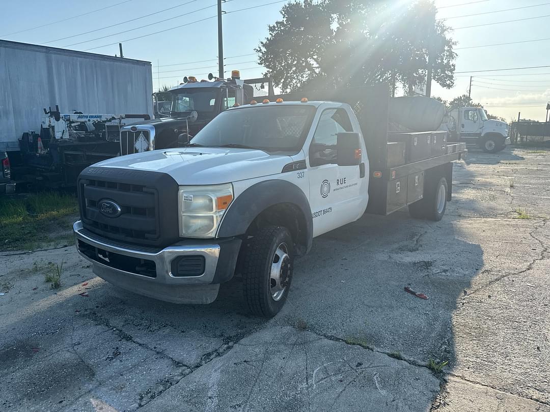 Image of Ford F-450 Primary image