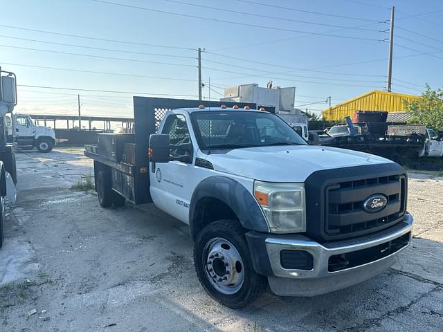 Image of Ford F-450 equipment image 2