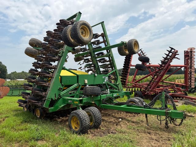 Image of John Deere 1890 equipment image 1