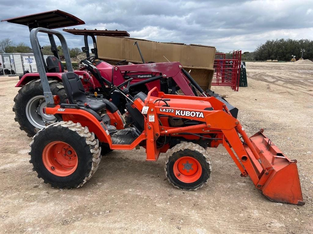 Main image Kubota B7500