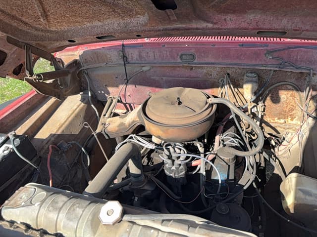 Image of Ford 600 equipment image 3