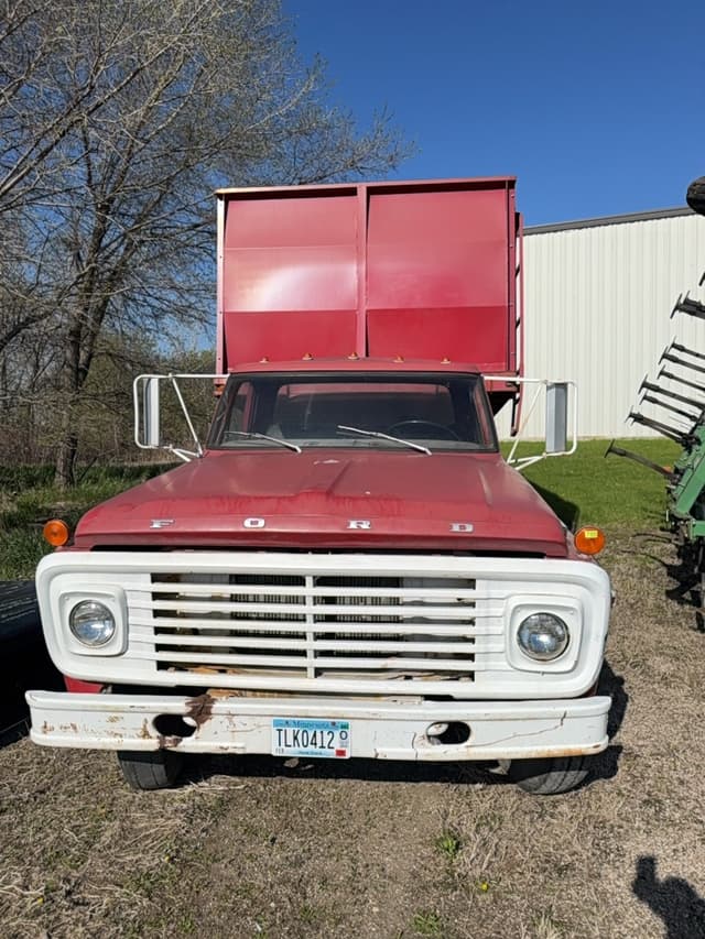 Image of Ford 600 equipment image 1