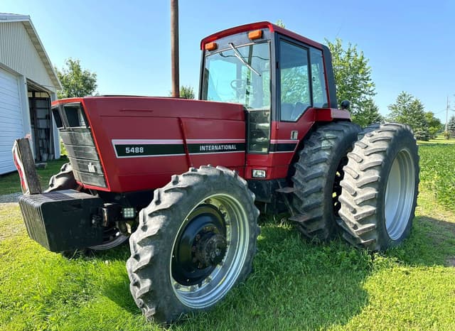 Image of International Harvester 5488 equipment image 2
