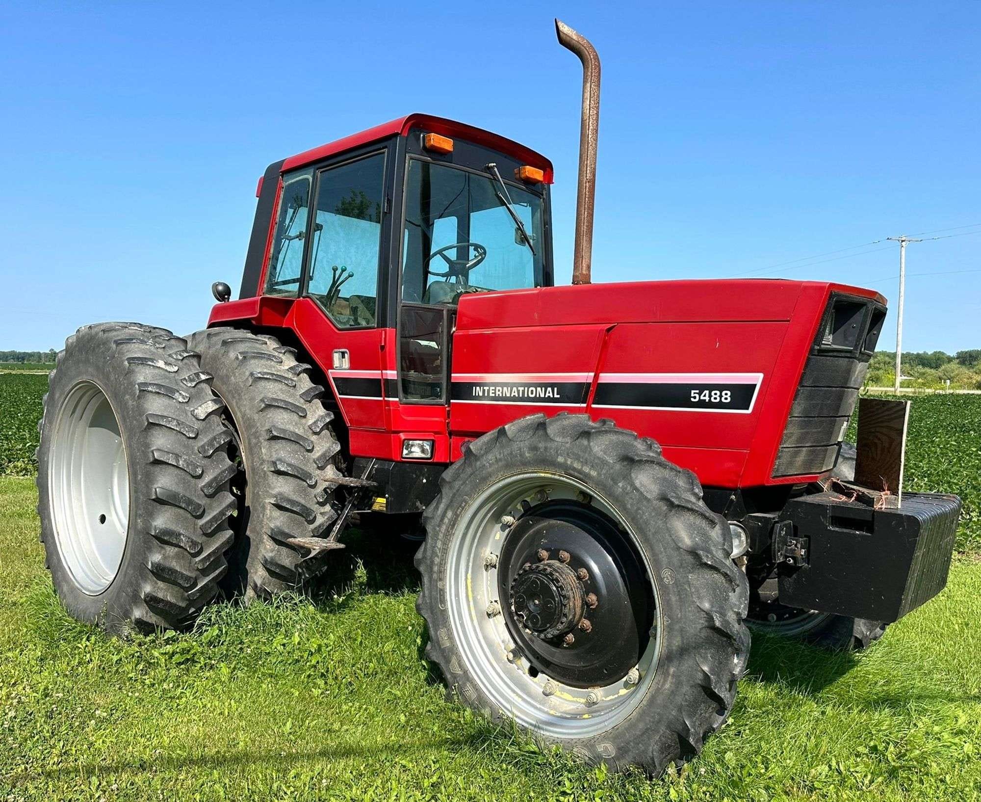 1984 International Harvester 5488 Equipment Image0