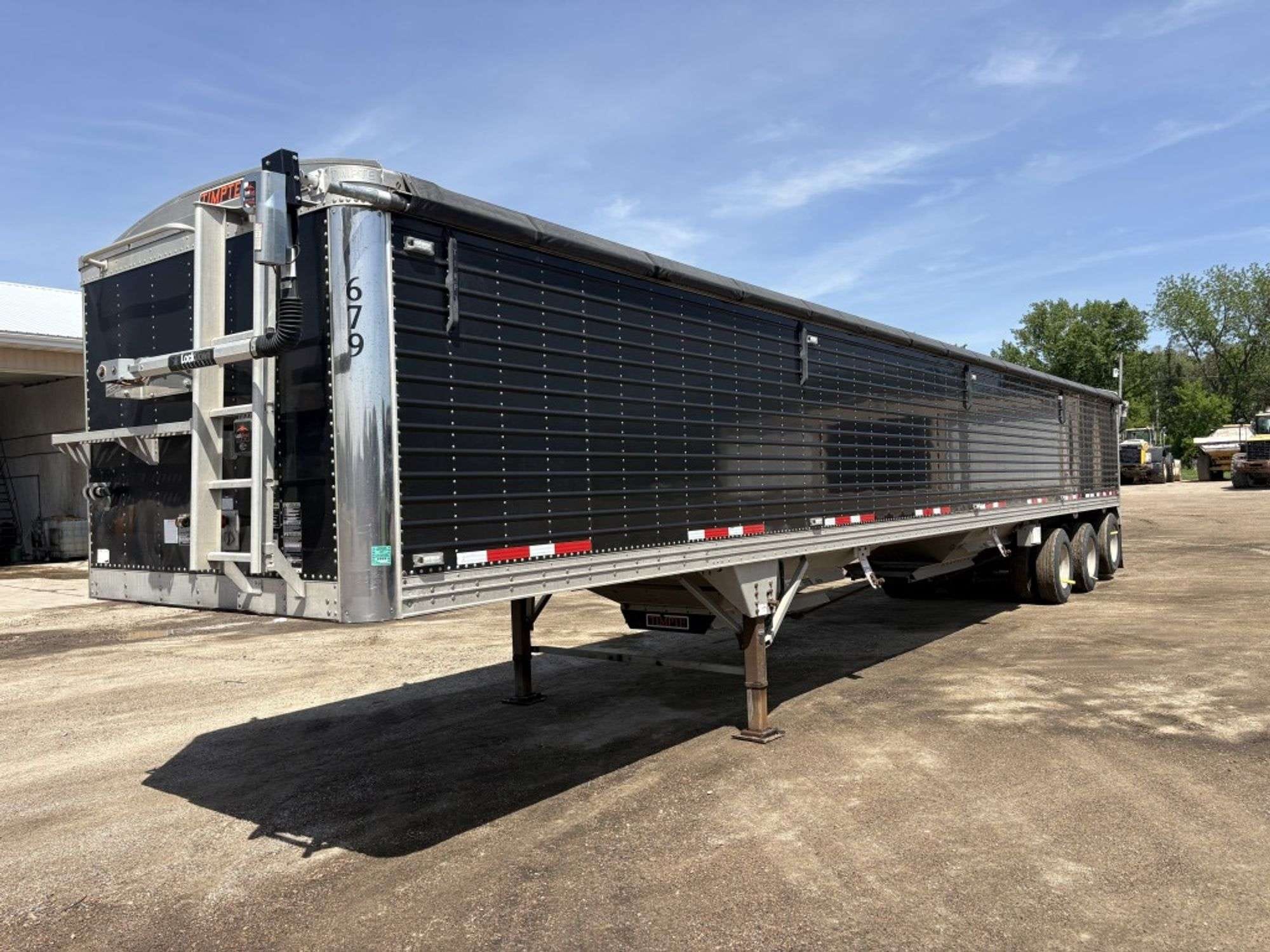 2015 Timpte Super Hopper Equipment Image0