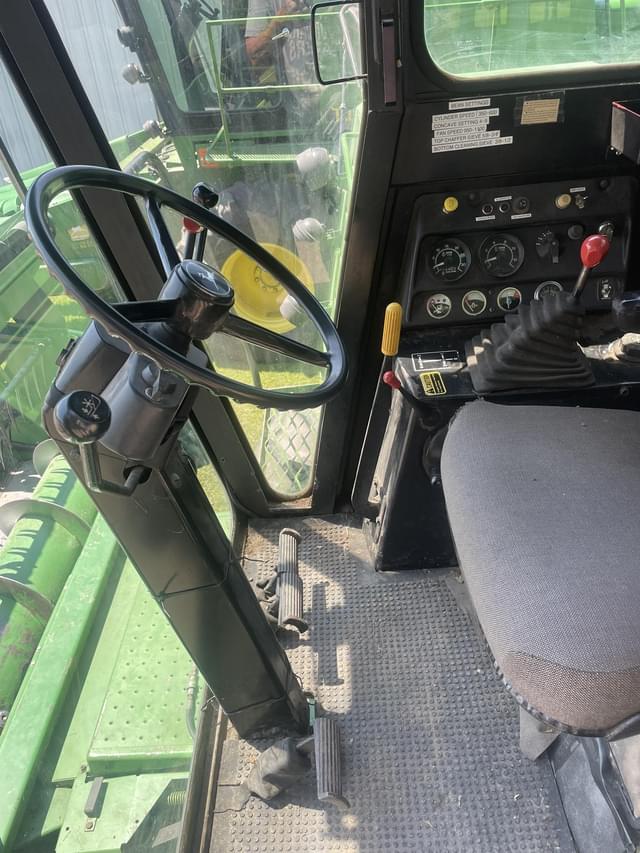 Image of John Deere 4420 equipment image 4