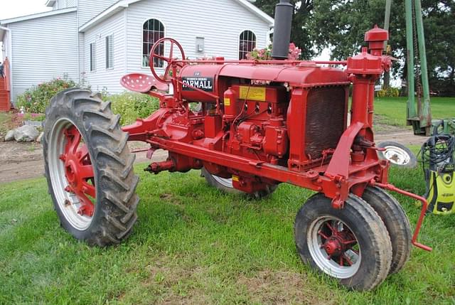 Image of Farmall F-20 equipment image 2