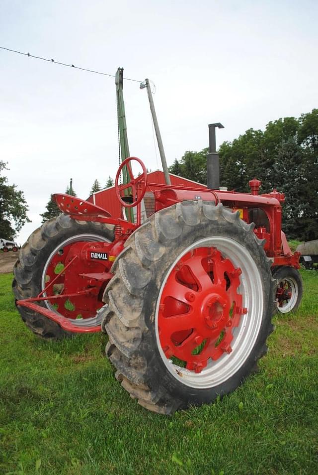 Image of Farmall F-20 equipment image 4