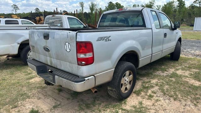 Image of Ford F-150 equipment image 2