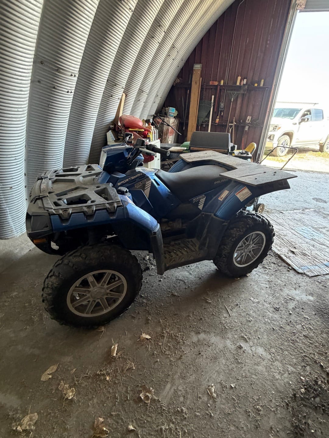 Polaris Sportsman 550 EFI Equipment Image0