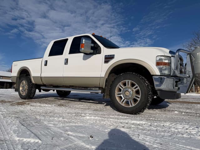 Image of Ford F-350 equipment image 1