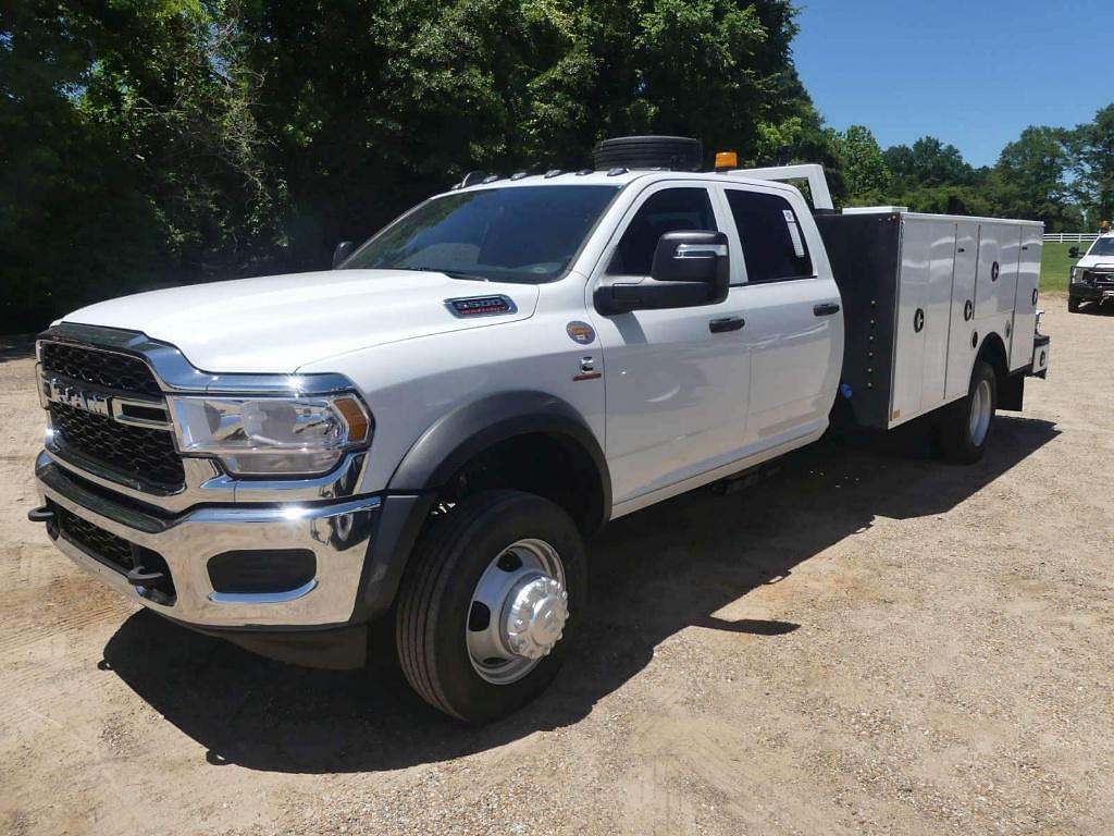 Image of Dodge Ram 5500 Primary image