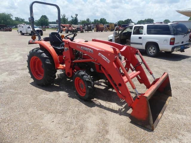 Image of Kubota L2501D equipment image 1