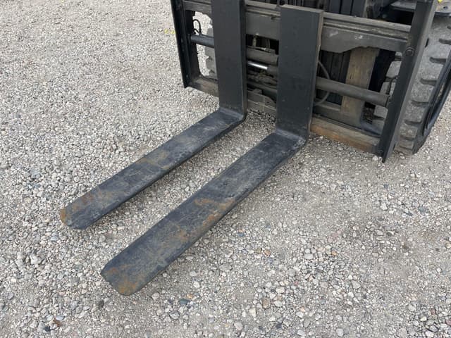 Image of Hyster 60XT equipment image 3