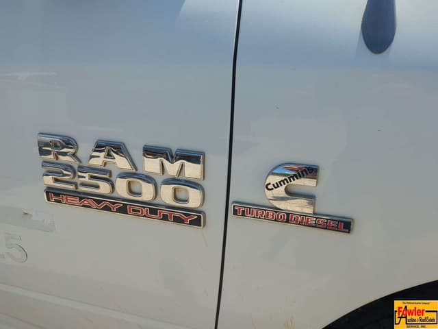 Image of Dodge Ram 2500 equipment image 4