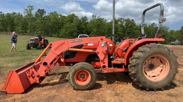 Image of Kubota MX5100 equipment image 2
