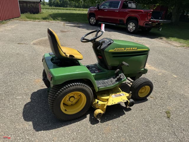 Image of John Deere 345 equipment image 3