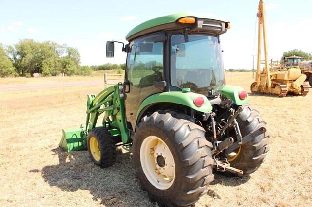 Image of John Deere 4520 equipment image 3