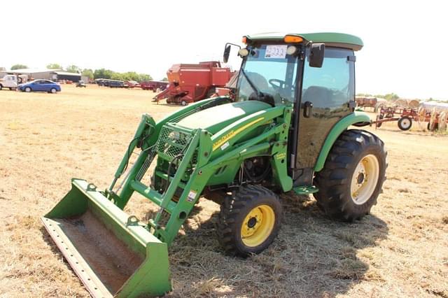 Image of John Deere 4520 equipment image 4