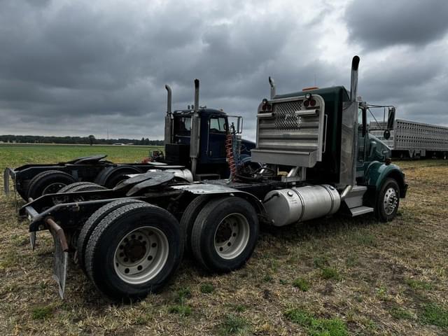 Image of Kenworth T800 equipment image 3