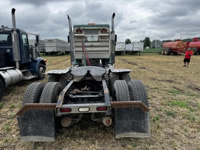 Image of Kenworth T800 equipment image 2