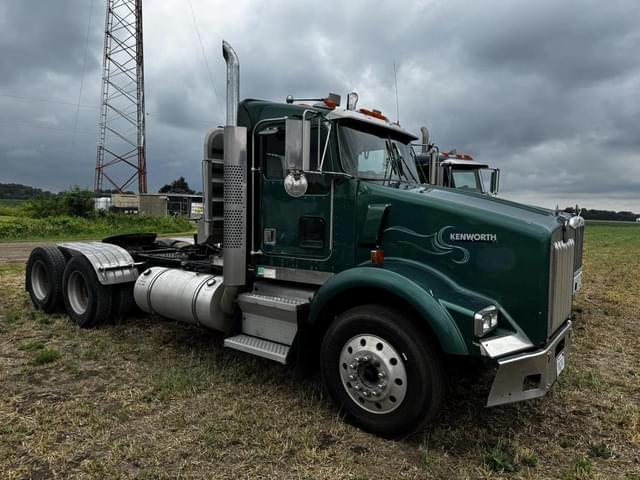 Image of Kenworth T800 equipment image 4