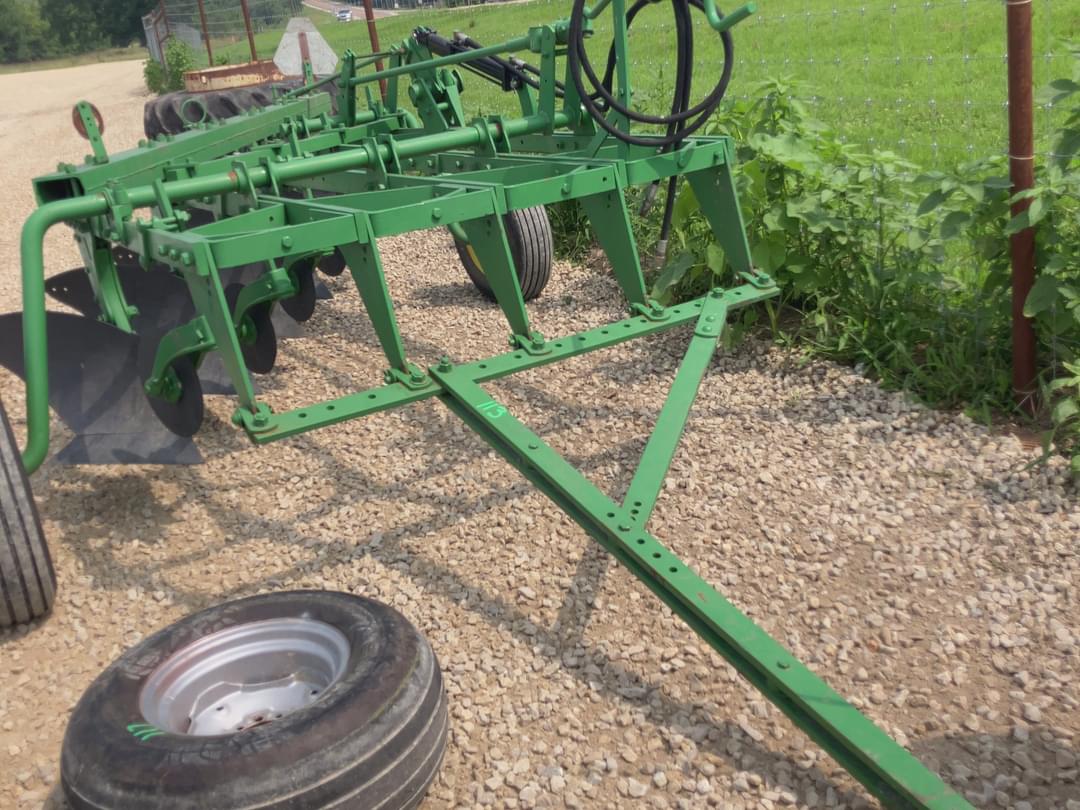 Image of John Deere F680A Image 0