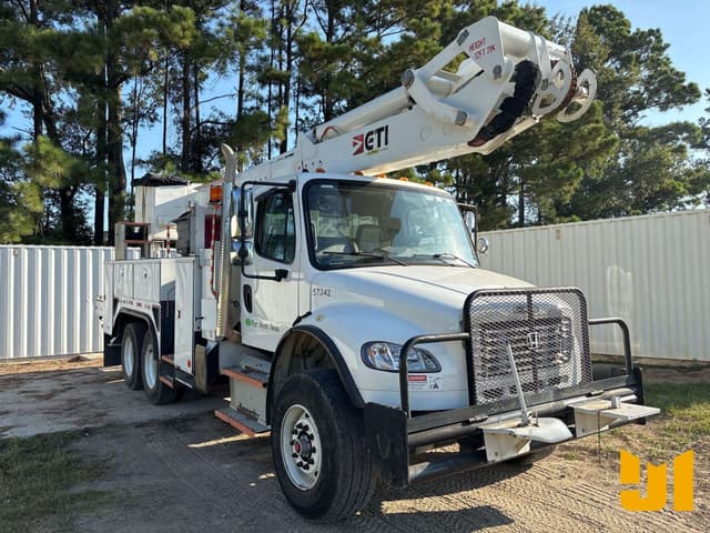 Image of Freightliner M2 equipment image 2