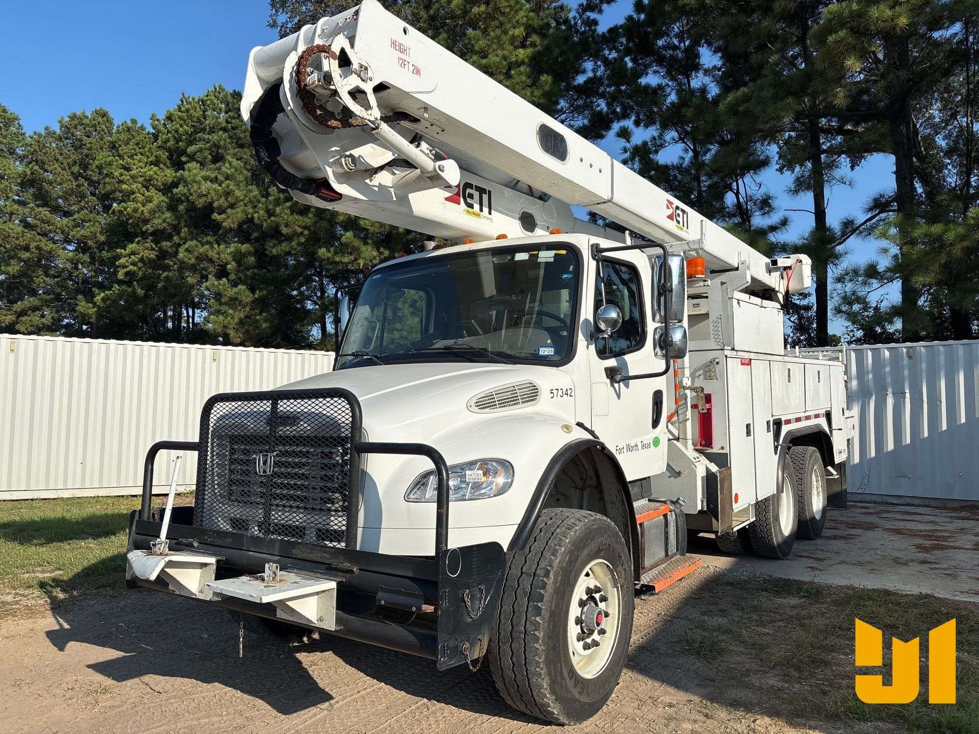 2017 Freightliner M2 Equipment Image0