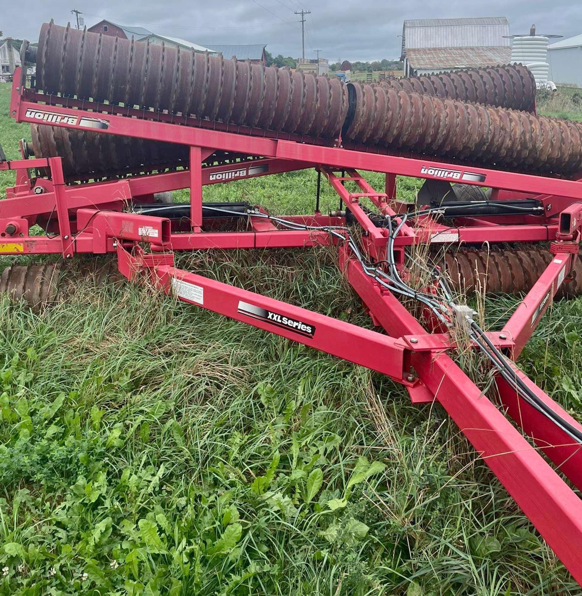 Main image Brillion XXL Series