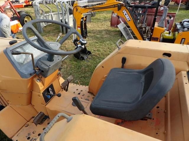 Image of Kubota L2250 equipment image 4