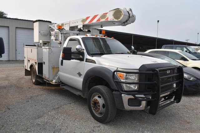 Image of Ford F-550 equipment image 1