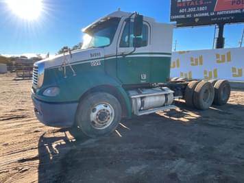 Main image Freightliner Columbia