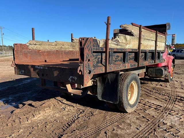 Image of International 4700 equipment image 4