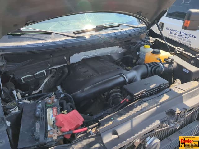 Image of Ford F-150 equipment image 2