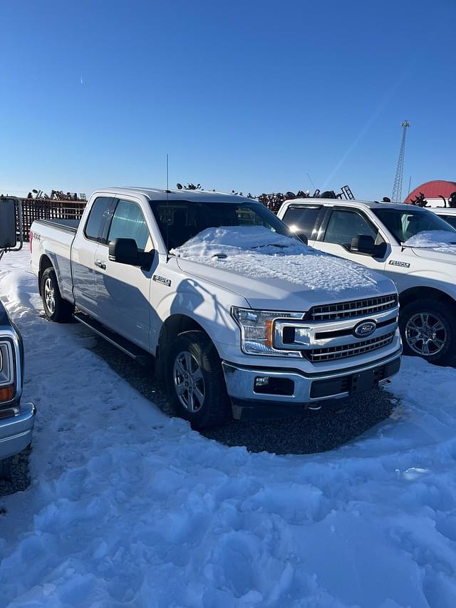 Image of Ford F-150 equipment image 1