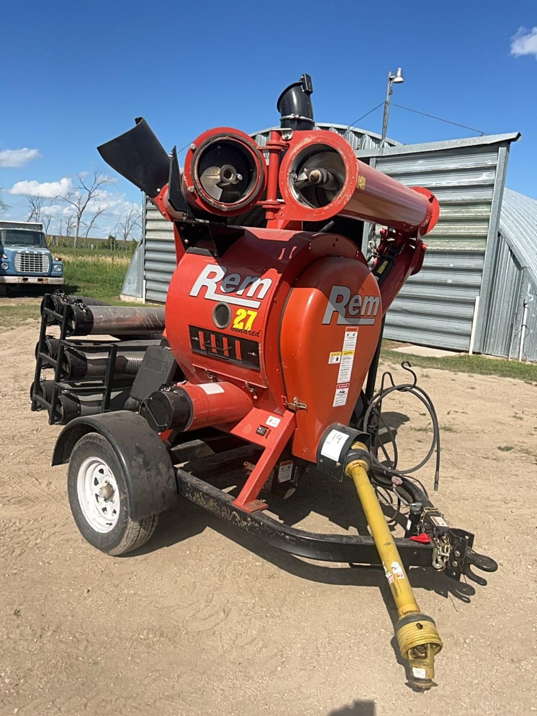 REM 2700 Equipment Image0